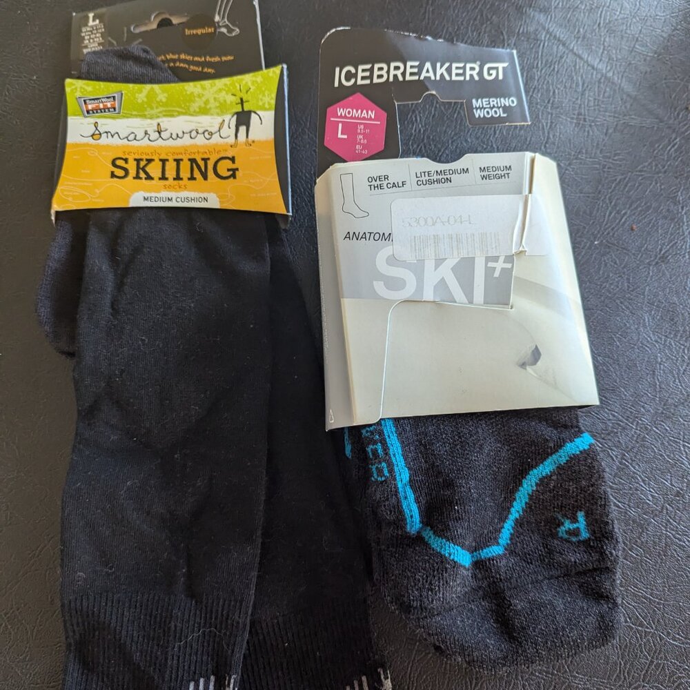 Lot (3) NWT ICEBREAKER Women's Ski+ Socks Large plus TWO Smartwool bonus pairs!
